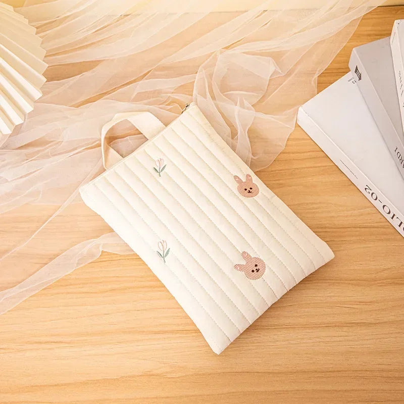 Élégant Sac à Couches Brodé en Coton - mon-sac-a-langer