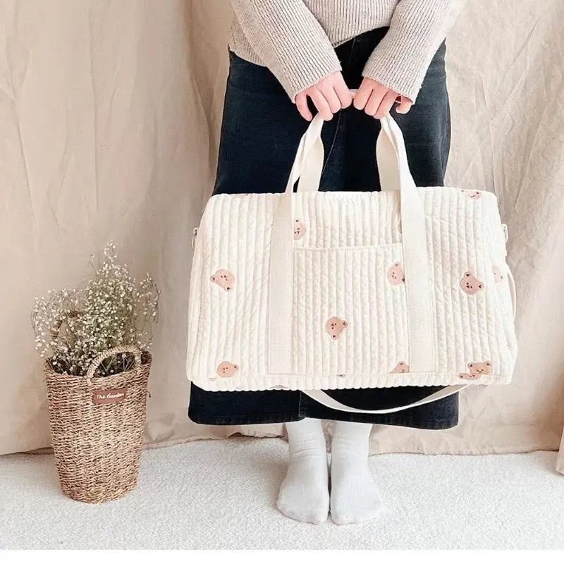 Sac à Langer Élégant en Coton Brodé et Doublure Matelassée - mon-sac-a-langer