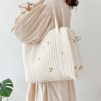 Sac à Langer Élégant en Coton Brodé et Doublure Matelassée - mon-sac-a-langer